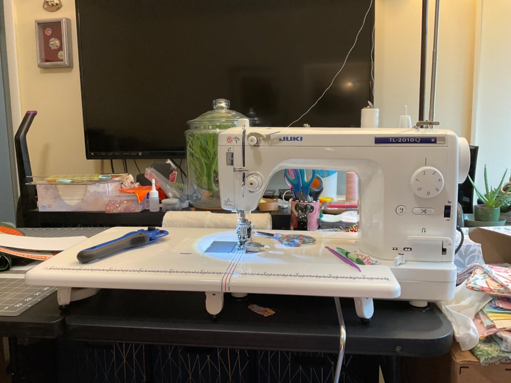 TL-2010Q High Speed Sewing & Quilting Machine With Free Bonus Pack customer photo 2