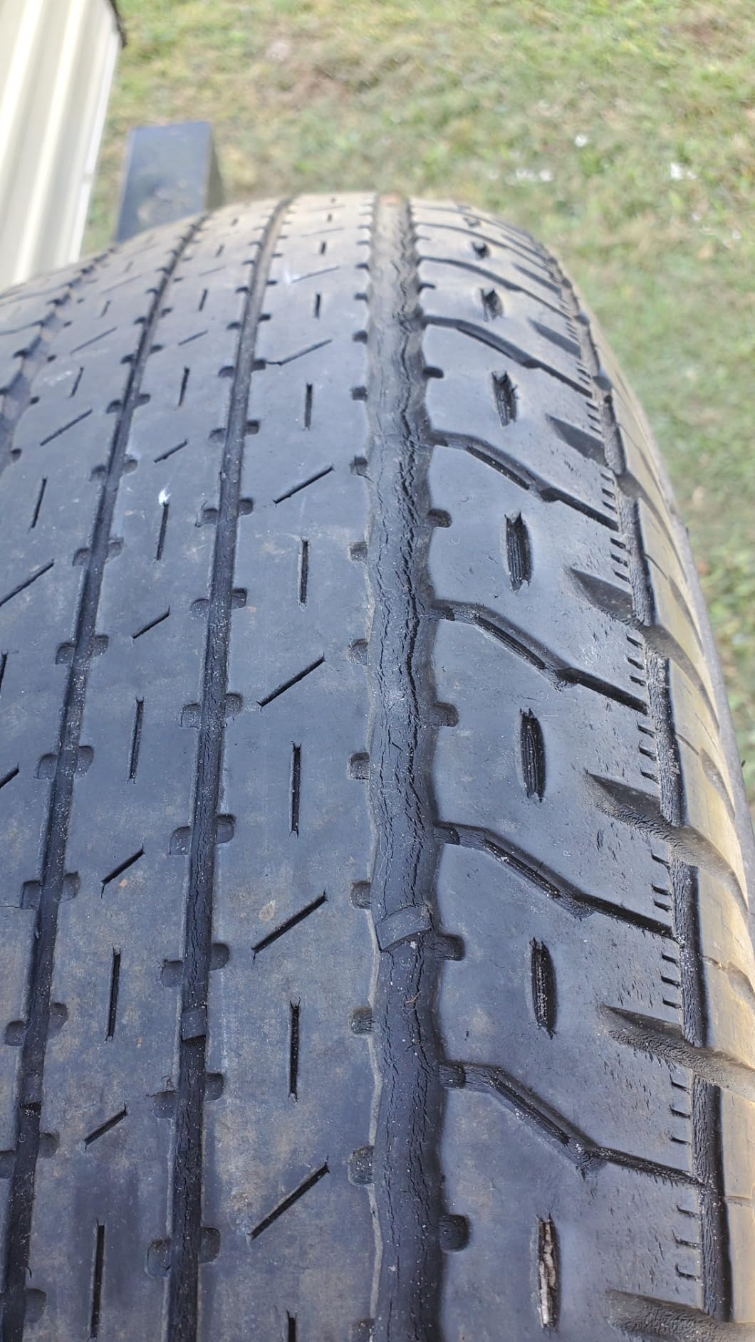 Goodyear Endurance all_ Season Radial Tire-225/75R15 117N customer photo 2