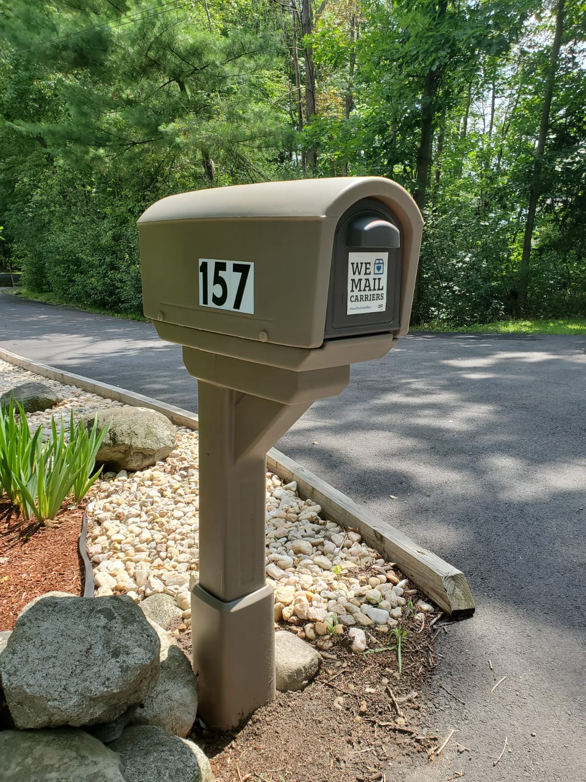 Step2 MailMaster Express Mailbox & Post, Weather Resistant, Large Outdoor Mailboxes, Durable Plastic, Easy to Install, Flag Included, Mocha customer photo 1