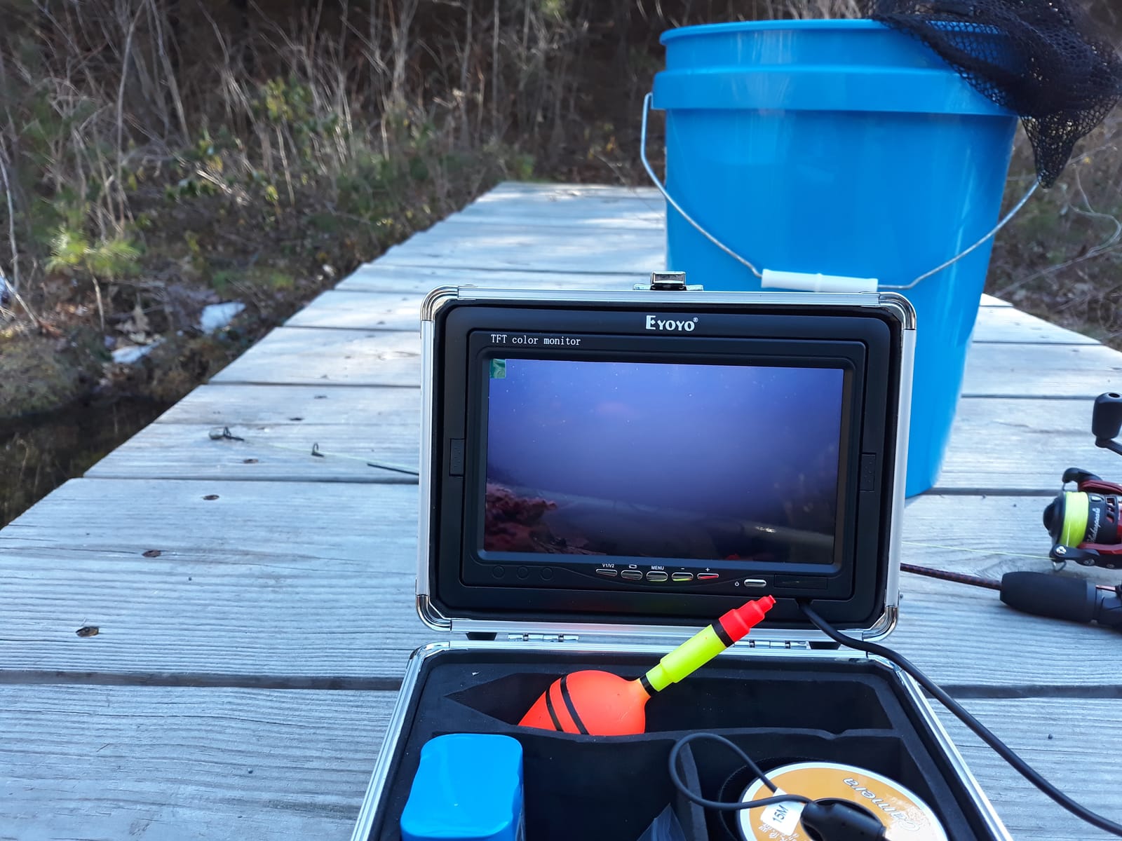 Eyoyo Underwater Fishing Camera 7 inch LCD Monitor Fish Finder 1000TVL | Waterproof Fishing Camera, 12pcs Infrared Lights, 4500mAh 8H Battery, Sun Visor, Portable Case For Lake, Boat, Ice Fishing customer photo 2