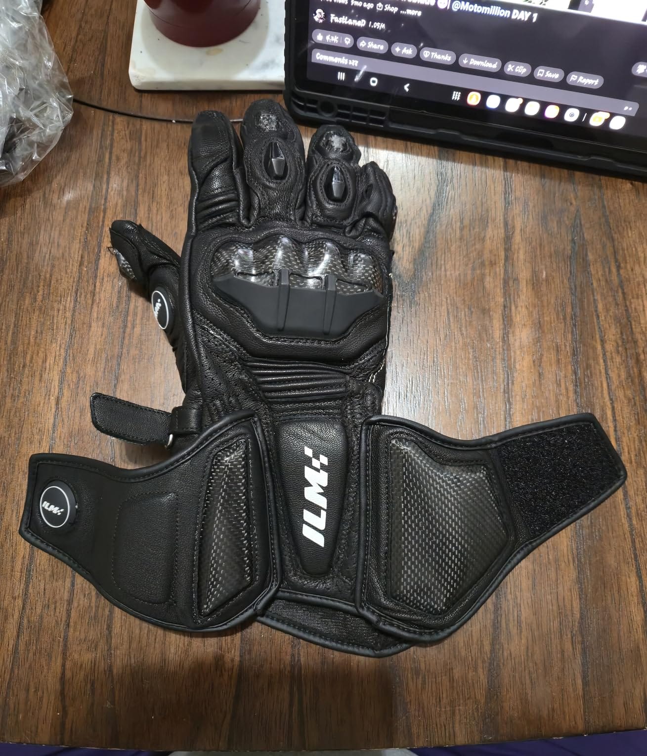 ILM Air Flow Leather Motorcycle Gloves for Men and Women Model GRC01L customer photo 2