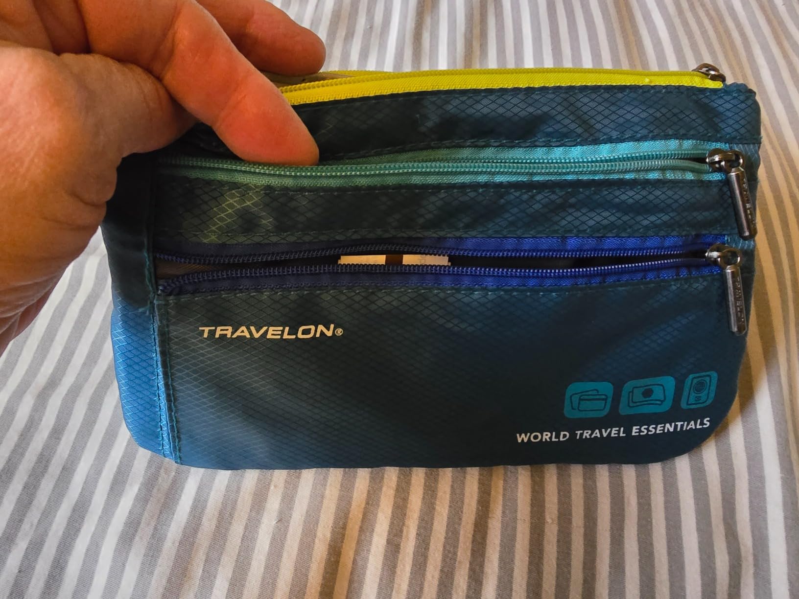 Travelon World Travel Essentials Set of 2 Currency and Passport Organizers customer photo 2