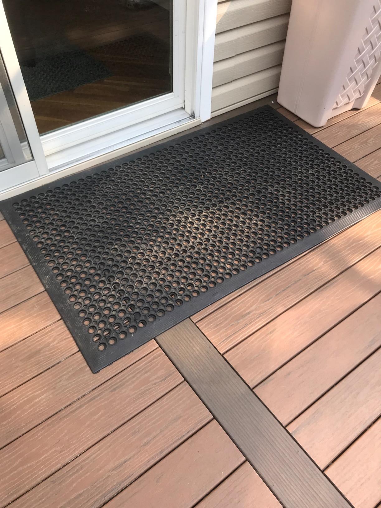 Lovinland Large Rubber Doormat for Outside - 60 x 35 Heavy Duty Outdoor Drainage Mat with Holes - Anti Slip Floor Mat for Commercial Kitchen, Pool, Restaurant, Garage, Bar, Entrance, Wet Area, Garden customer photo 1