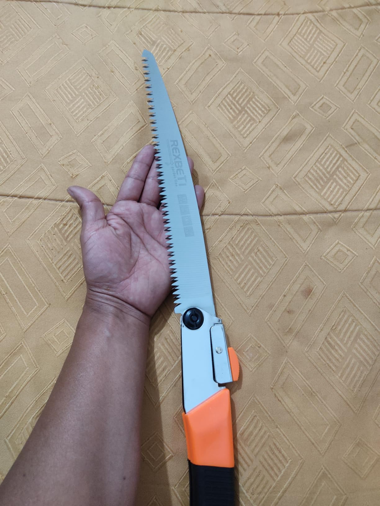 REXBETI 11-Inch Folding Saw, Heavy Duty Hand Saw, Wood & Camping, SK5 Steel | Pruning Saw with 7 TPI Staggered Teeth for Tree Limb Cutting and Tree Trimming, Ideal Hand Saw for Green Wood and Firewood customer photo 2