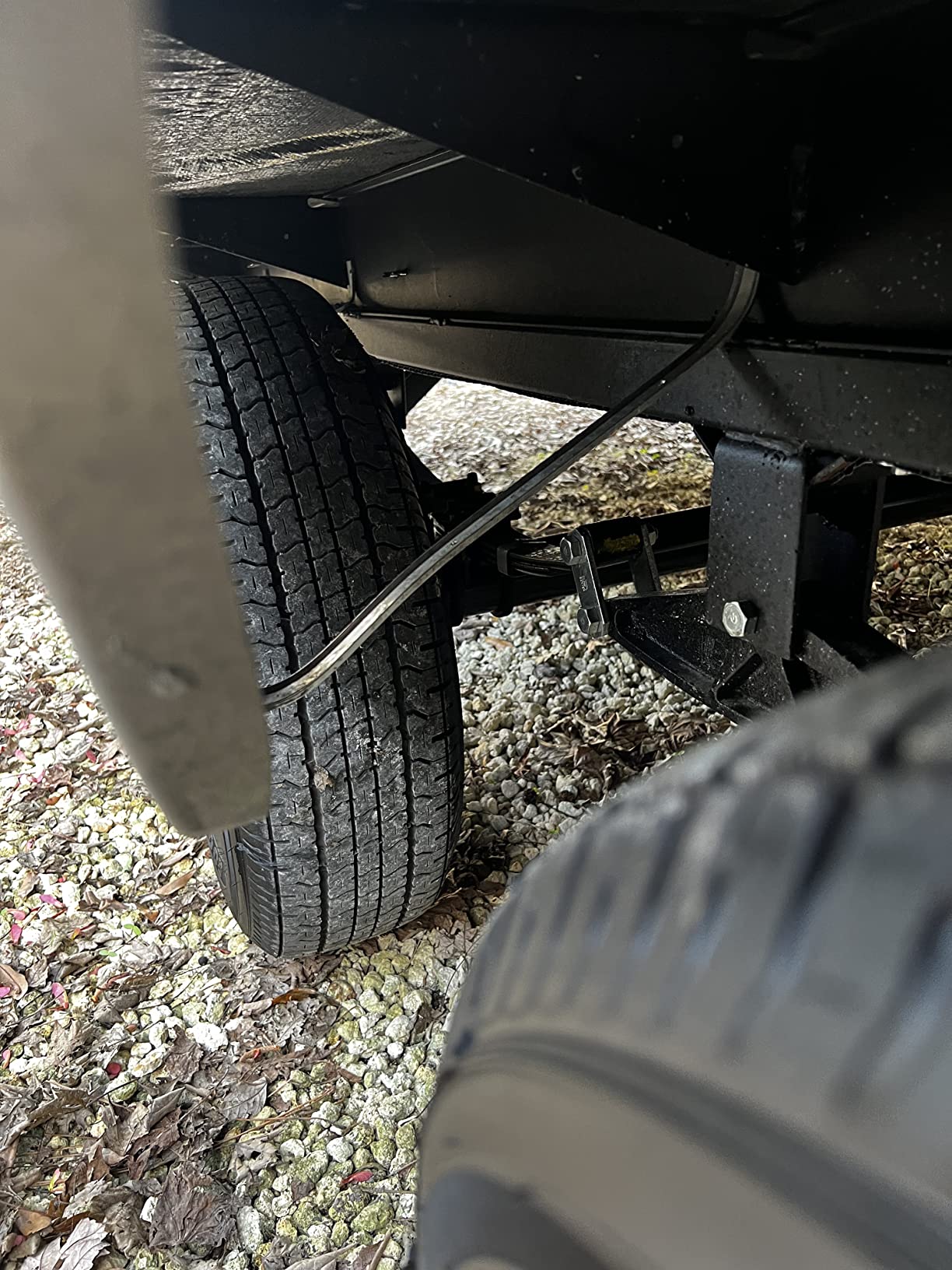 BAL 28024 X-Tended Fit X-Chock Tire Locking Chock - Wheel Stabilizer for Wide Tandem Axle Trailers & RVs - Set of Two Chocks, Heavy-Duty Steel, Ratchet Included customer photo 2