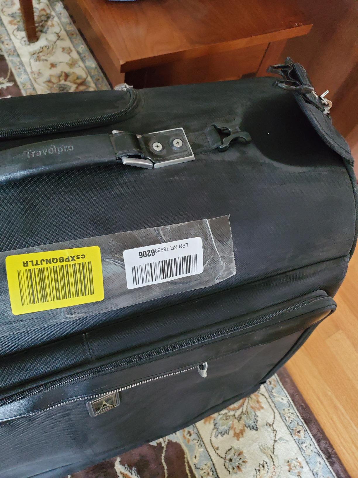 Travelpro Platinum Elite Carry-On Luggage Garment Bag, Black, 50-Inch | Full-Length Softside Rolling Designed to Keep Suits & Dresses Wrinkle-Free Throughout Transit customer photo 1