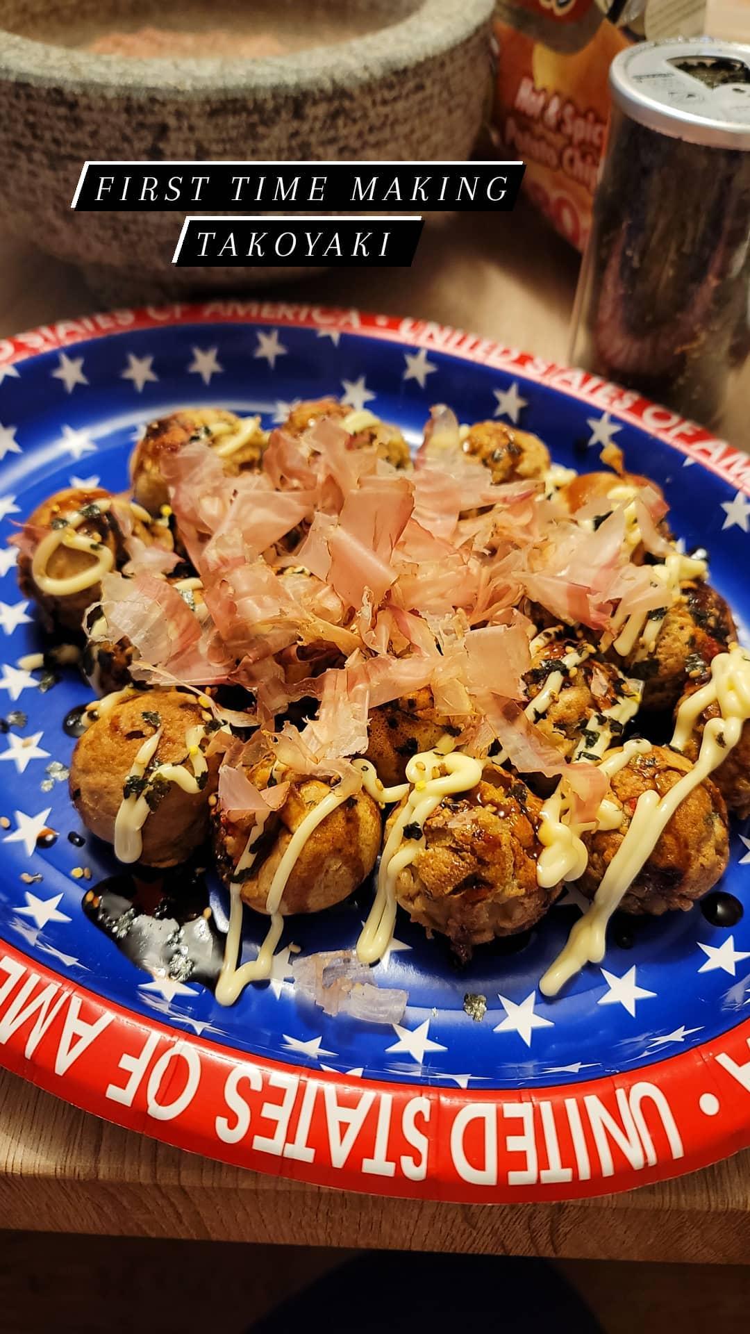 StarBlue Takoyaki Maker - Electric Machine for Japanese Octopus Balls with FREE Picks customer photo 1