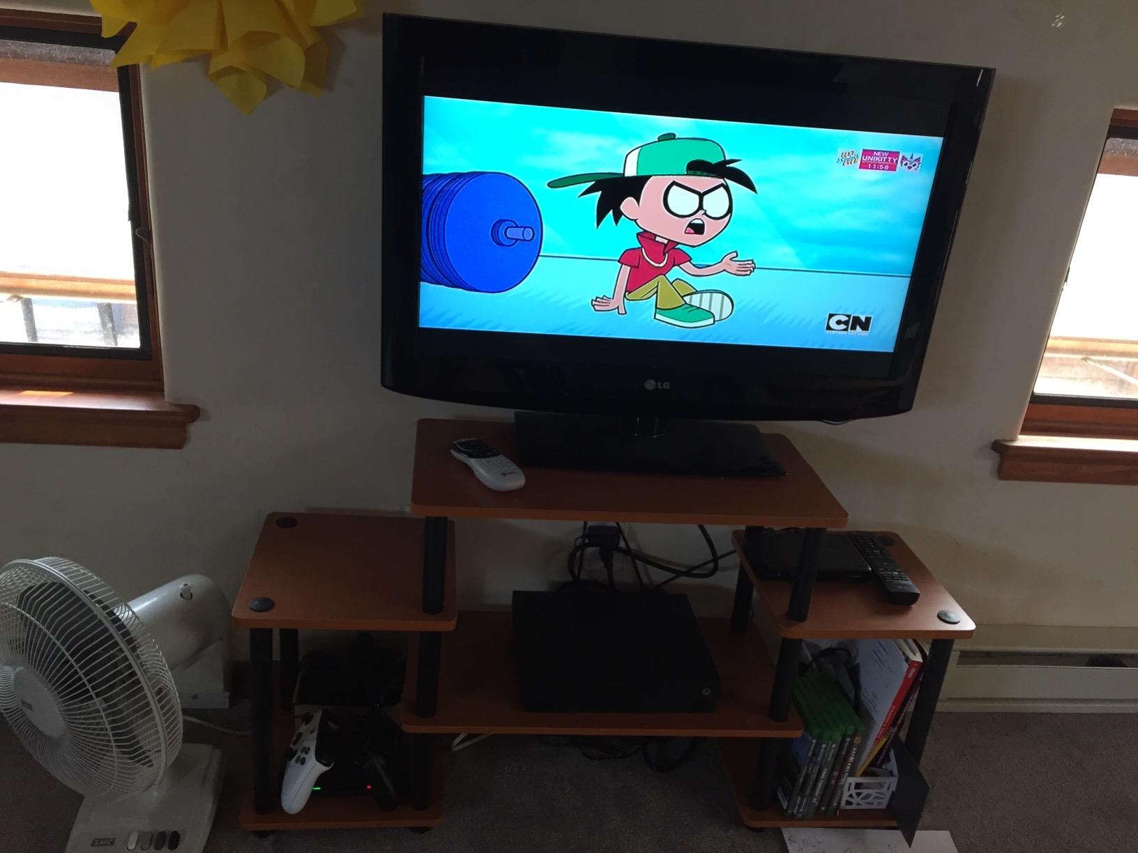 Furinno JAYA Simple Design Corner TV Stand, French Oak Grey/Black, 42.04 x 22.75 x 15.55 Inches customer photo 1
