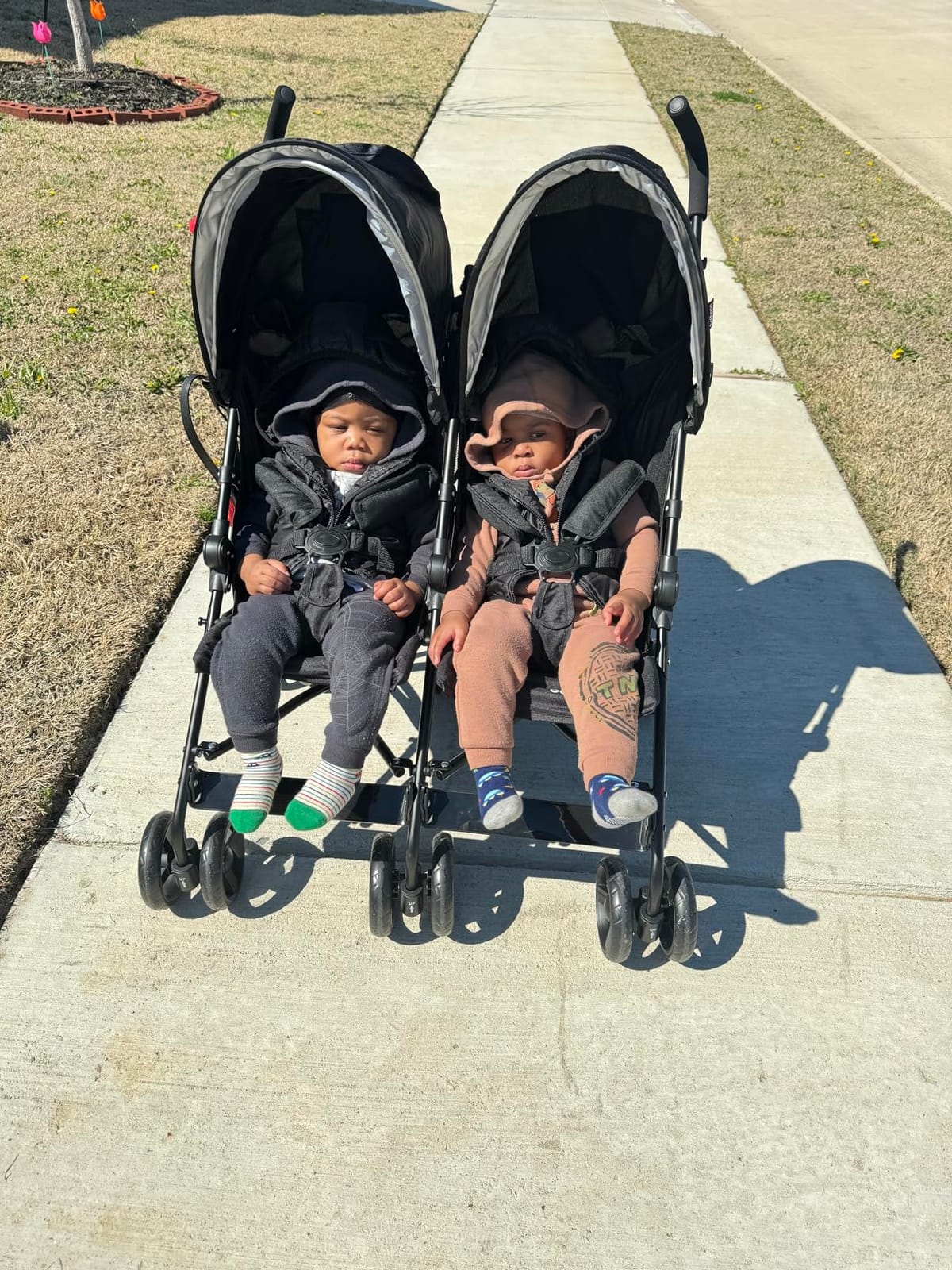 BABY JOY Double Umbrella Stroller, Lightweight Travel Side by Side Twin Stroller with Large Storage, Cup Holder, 5-Point Safety Harness, Adjustable Canopy & Compact Fold for Infant and Toddler (Black) customer photo 2
