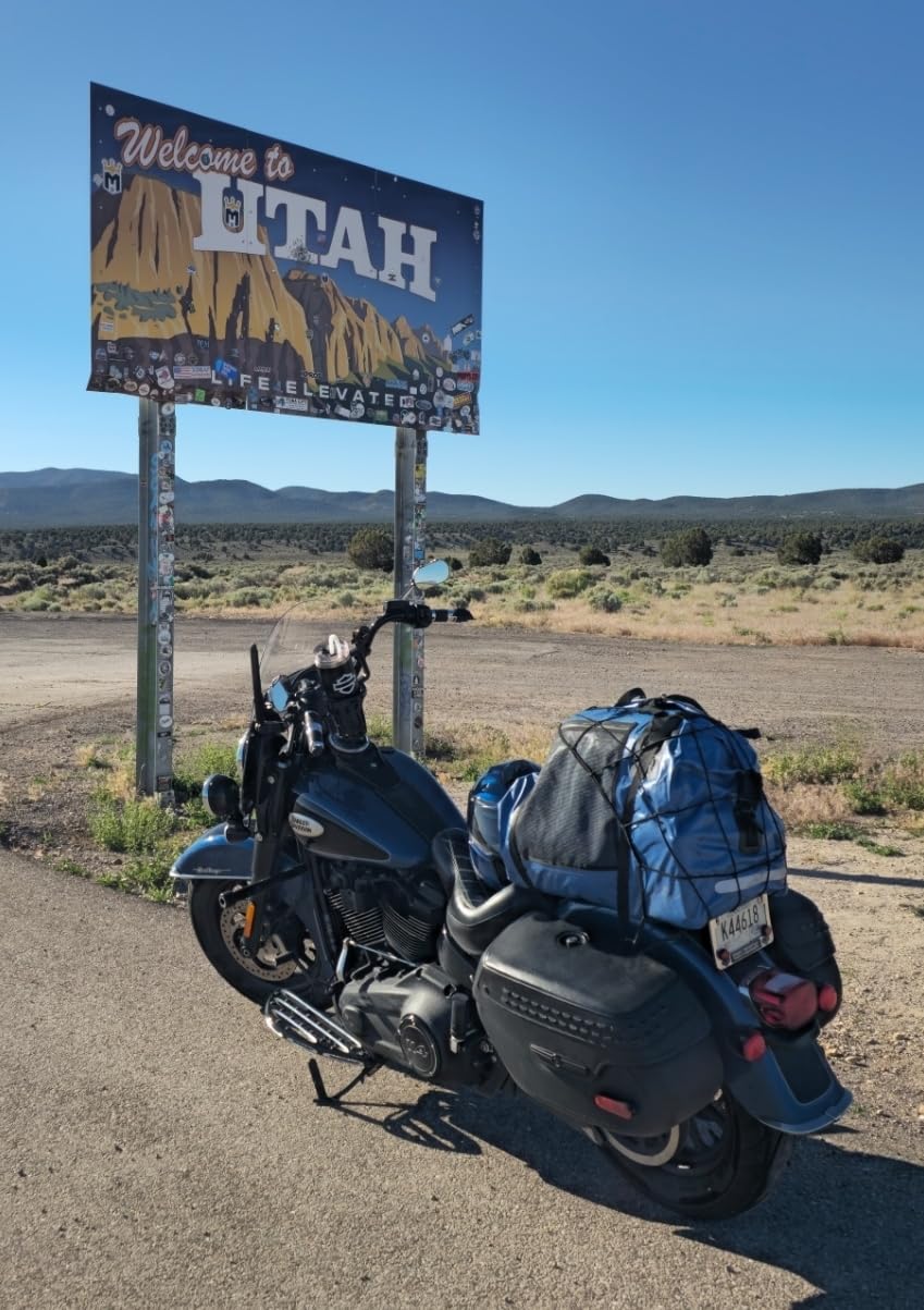 Earth Pak Waterproof Duffel Bag - Heavy Duty Motorcycle Dry Bag with Large Storage Space Perfect for Traveling, Camping, Kayaking, Fishing & Canoeing Bag 50L/70L/90L/120L Sizes customer photo 1