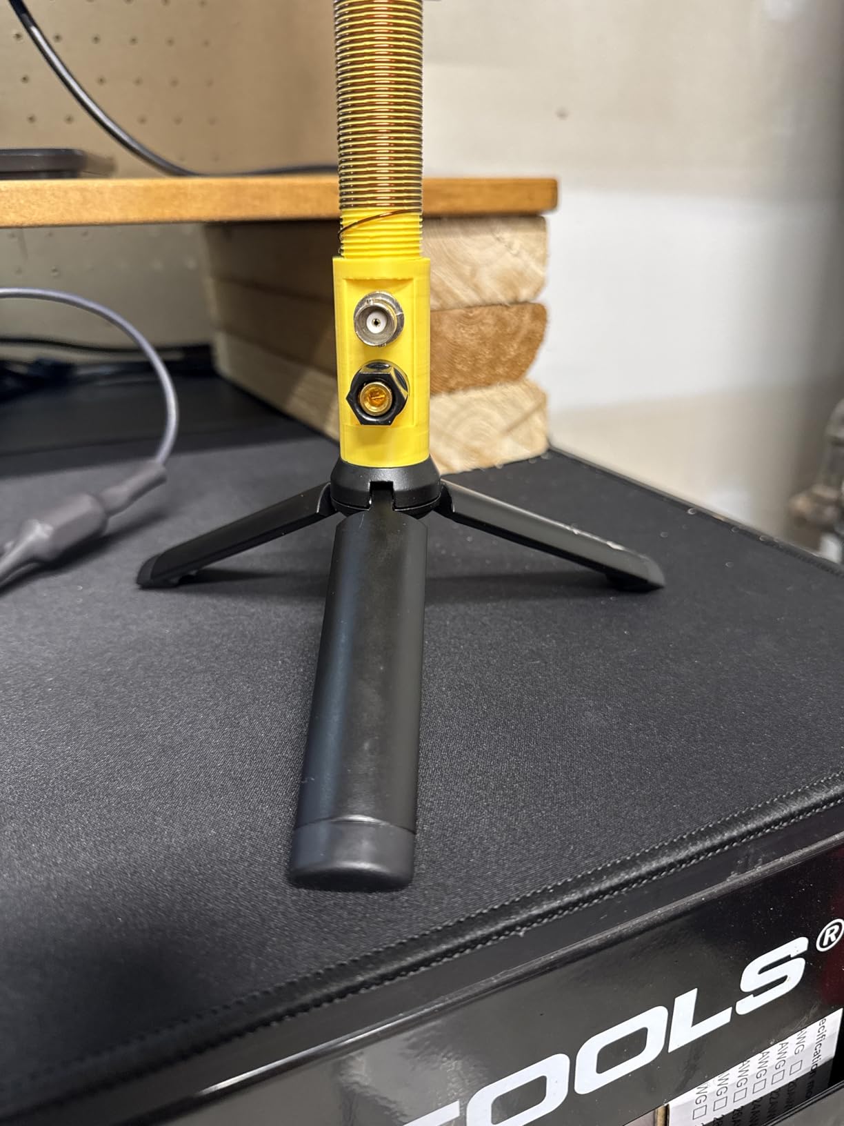 Zeadio Metal Mini Tripod, Desktop Tabletop Stand Compact Tripod for Smooth 4, Osmo Mobile, Vimble 2, Gimbal Handle Grip Stabilizer and All Cameras customer photo 1