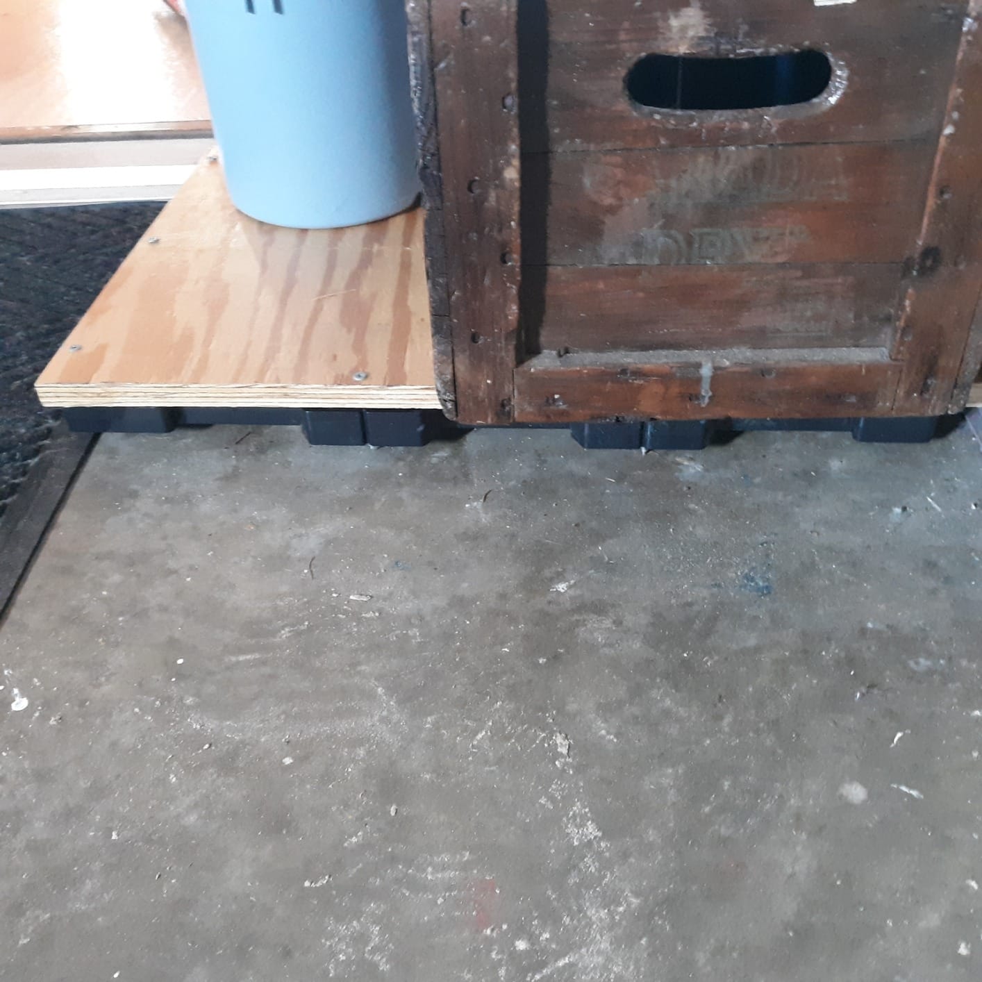 Attic Dek Flooring Storage System, Walking Deck Pallet Boards for Attic, Easy Installation Floor System for Garage, Roof and More, 4 Panels Included - Black customer photo 1