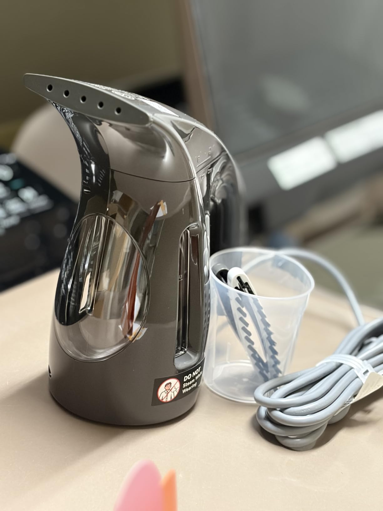 HiLIFE Steamer for Clothes, Portable Handheld Clothing Steamer, 240ml Big Capacity, 700W, Strong Power, Fabric Quick Wrinkle Remover with Brush for Home, Office(ONLY 120V) -Blue customer photo 2