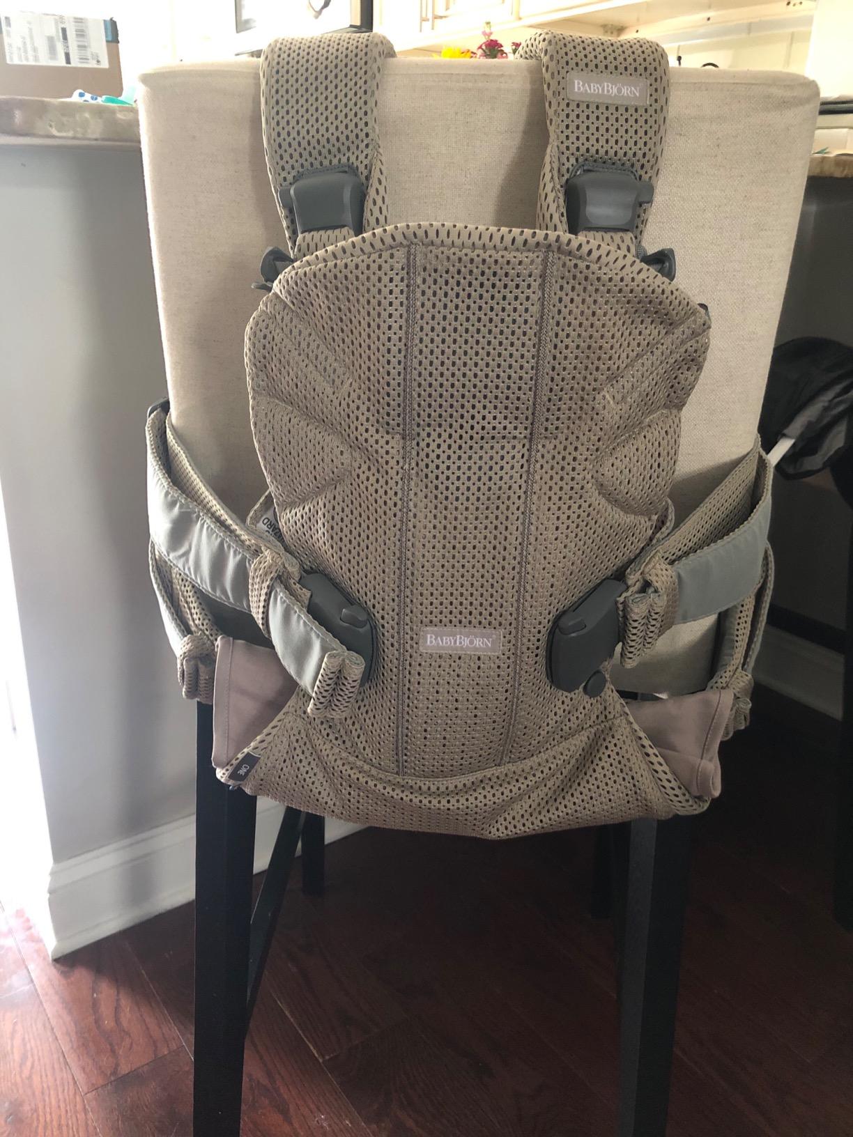 BabyBjörn New Baby Carrier One Air 2019 Edition, Mesh, Black, One Size (098025US)(Pack of 1) customer photo 1