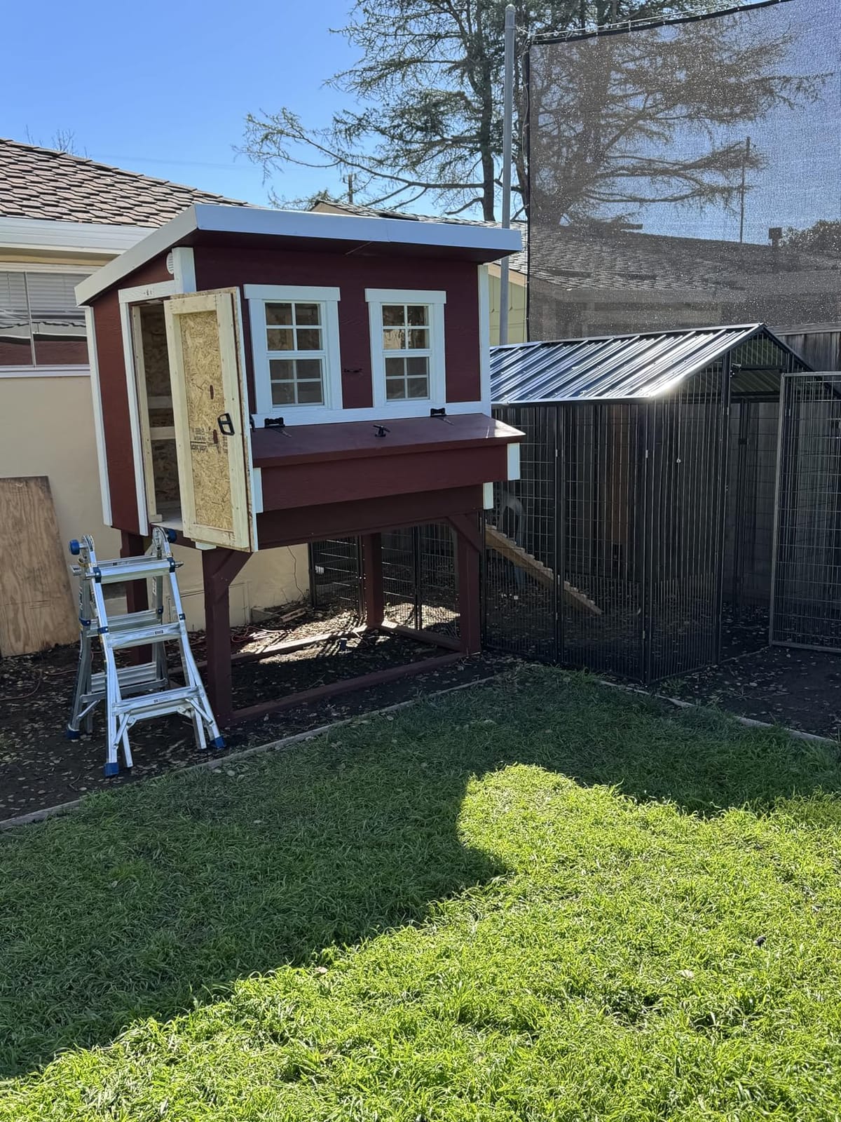 OverEZ Classic Large Chicken Coop for Up to 15 Chickens - Nesting Box - Large Bird, Poultry and Hen House Made from Wood, Made in USA customer photo 1
