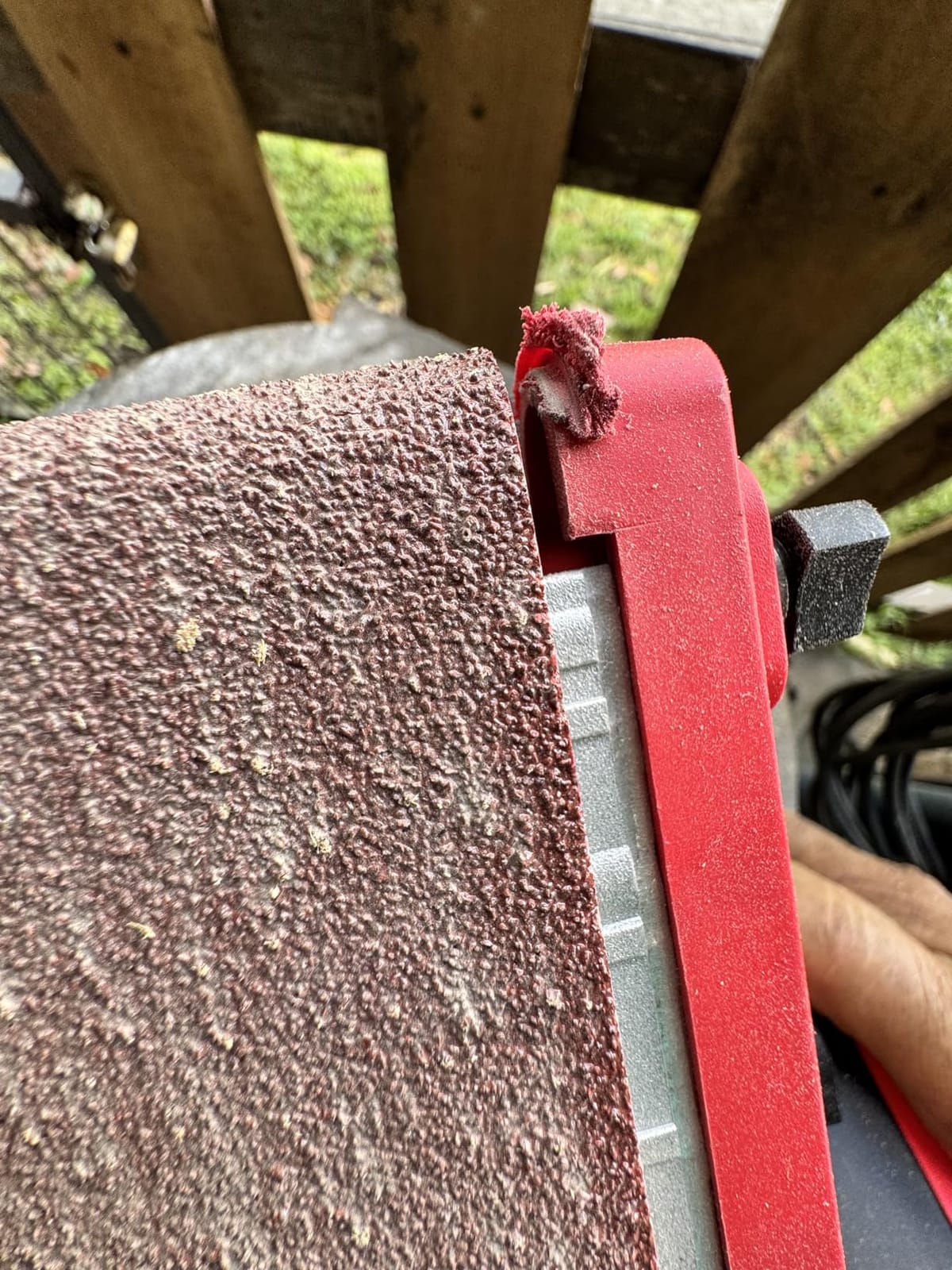 CRAFTSMAN Electric 7 Amp Belt Sander, 3-in. x 21-in., Corded (CMEW213) customer photo 2