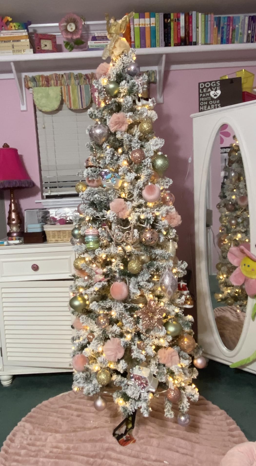 Best Choice Products 7.5ft Flocked Pencil Christmas Tree w/Twinkling LEDs, Pre-Lit Slim Artificial Holiday Decoration, Lighted Skinny w/Base, 350 Lights, 641 Tips, Warm White Lights customer photo 1