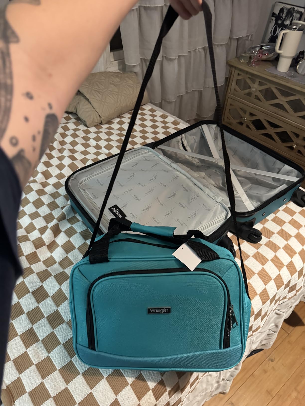 Wrangler Smart Spinner Hardside Luggage, 2 Piece Set, Navy Blue customer photo 1