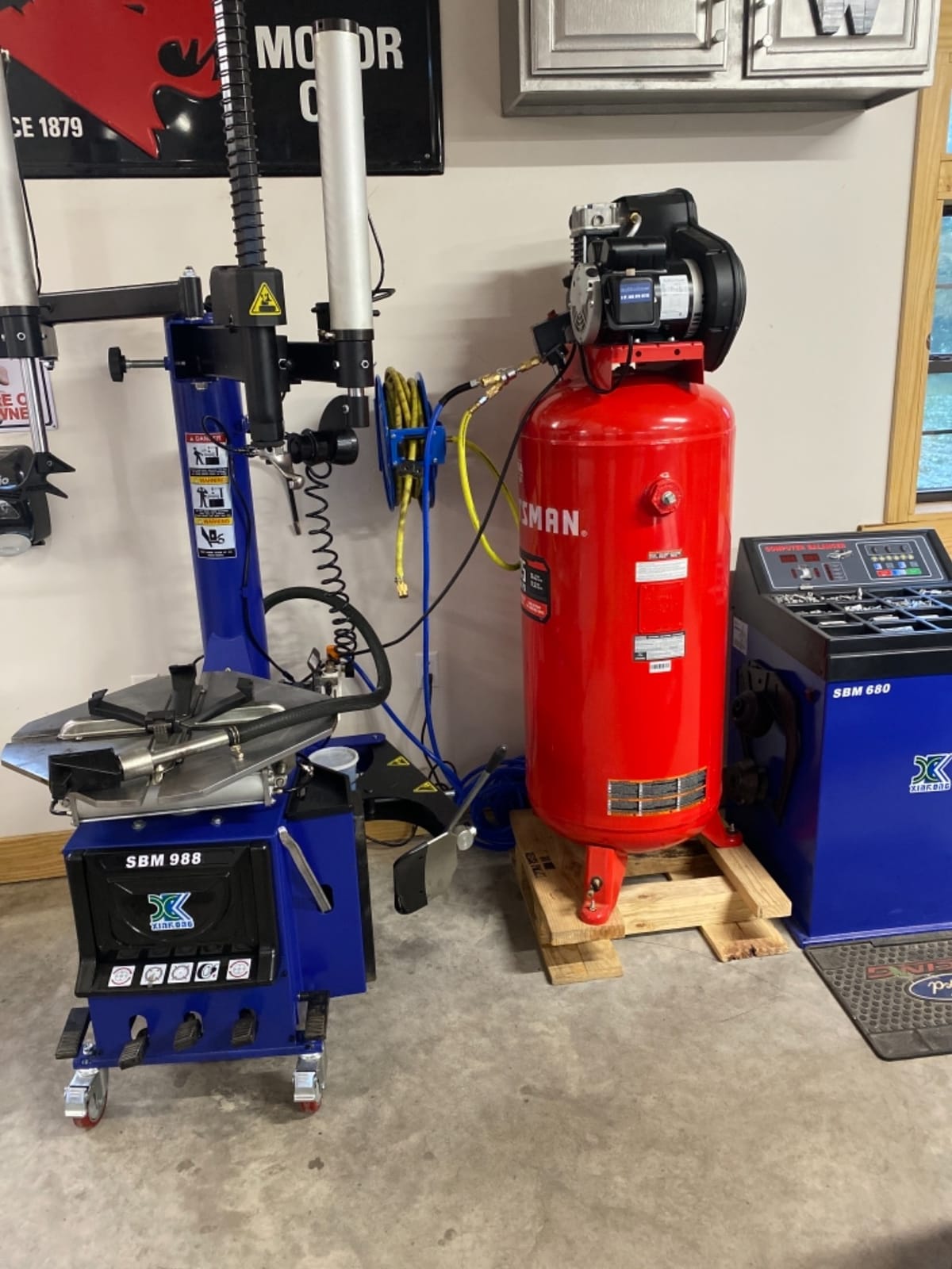 XK Tire Changers Machine and Wheel Balancer Combo, 110V, 988-690, Max Tire Diameter 37 in, 2.0HP Multi Balancing Modes for Automotive Repair Shops & Home Garages, 36 Month Part Replacements customer photo 1