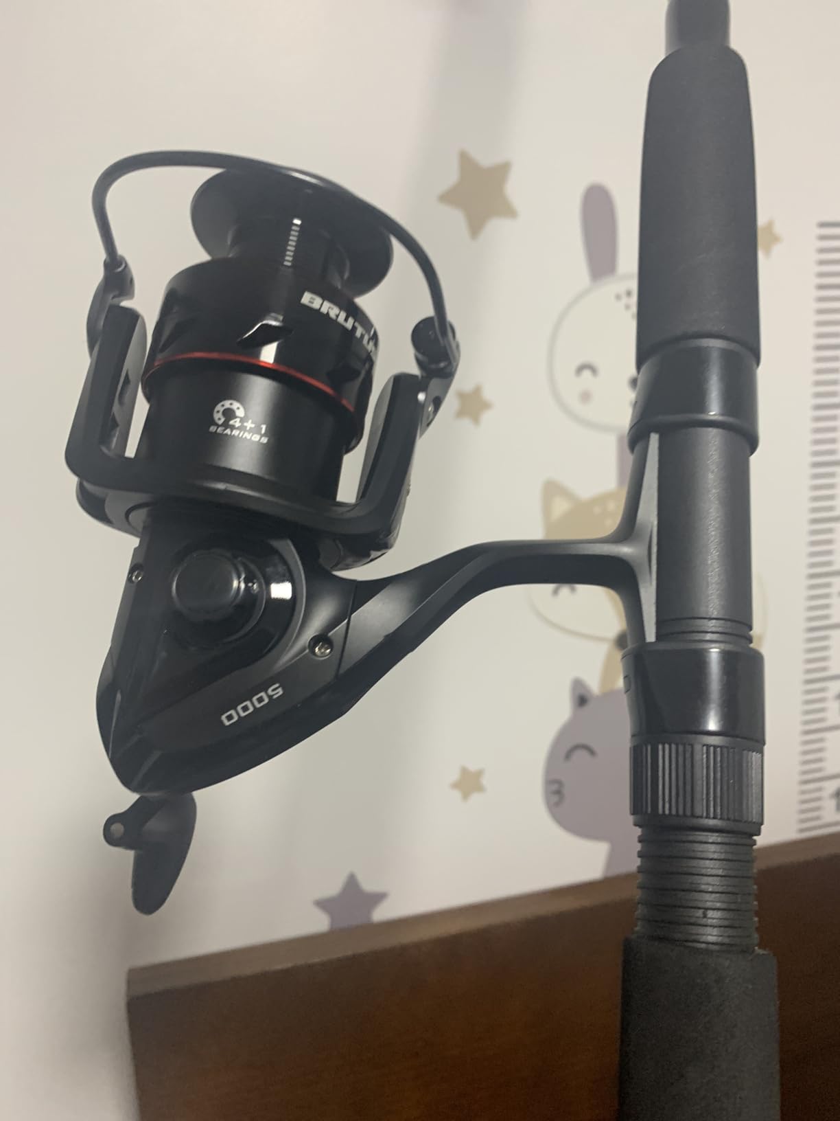 KastKing Brutus Spinning Fishing Reels, 5.2:1 Gear Ratio, Lightweight | Max Drag: 18.6 lb, 4+1 BB, 6.5-13.1 oz, Graphite Frame, CNC Aluminum Spool, 500-5000 Sizes Ideal for Freshwater customer photo 2