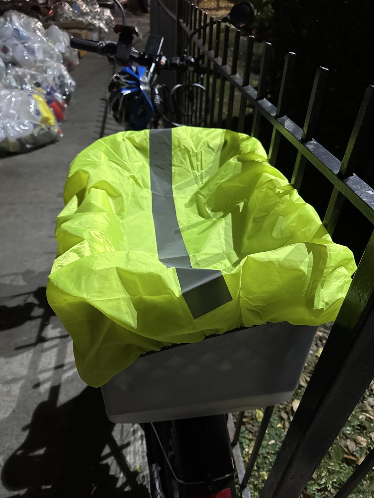 Frelaxy Hi-Visibility Backpack Rain Cover with Reflective Strip 100% Waterproof Ultralight Backpack Cover customer photo 2