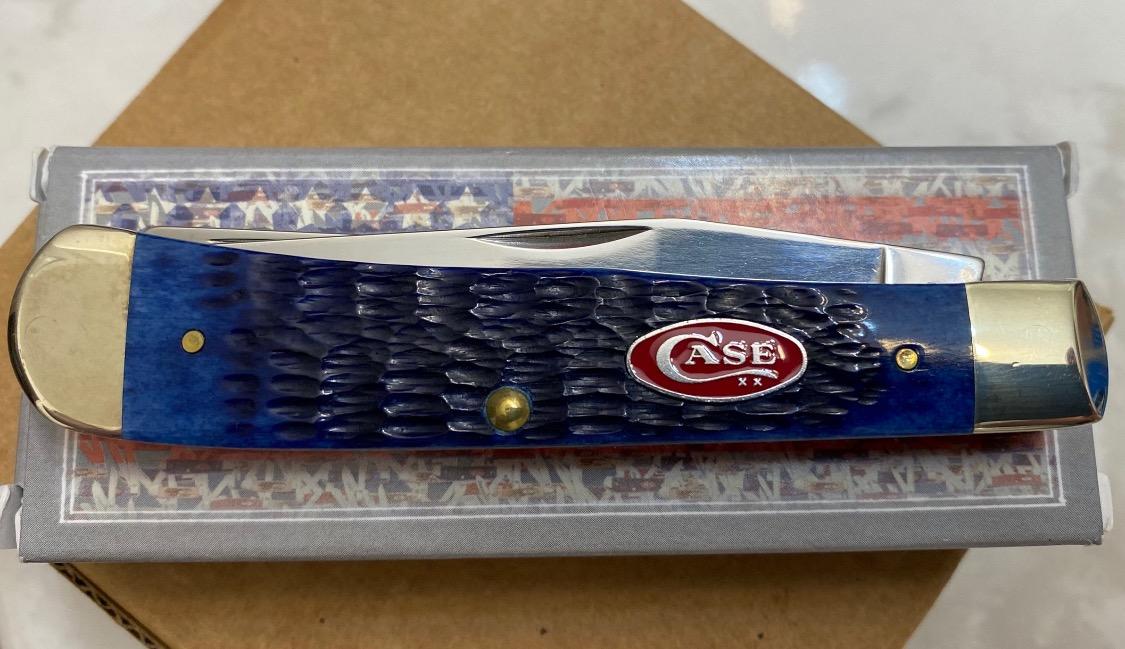 Case WR XX Pocket Knife Trapper Caribbean Blue Jig Bone Item #25592 - (6254 SS) - Length Closed: 4 1/8 Inches customer photo 2