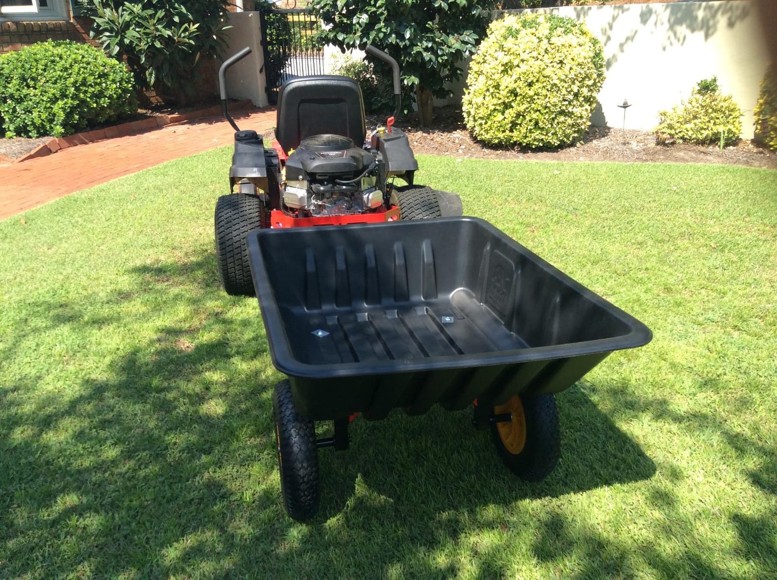 Polar LG7 Lawn & Garden Trailer 600 lb Capacity Model 9393 customer photo 2