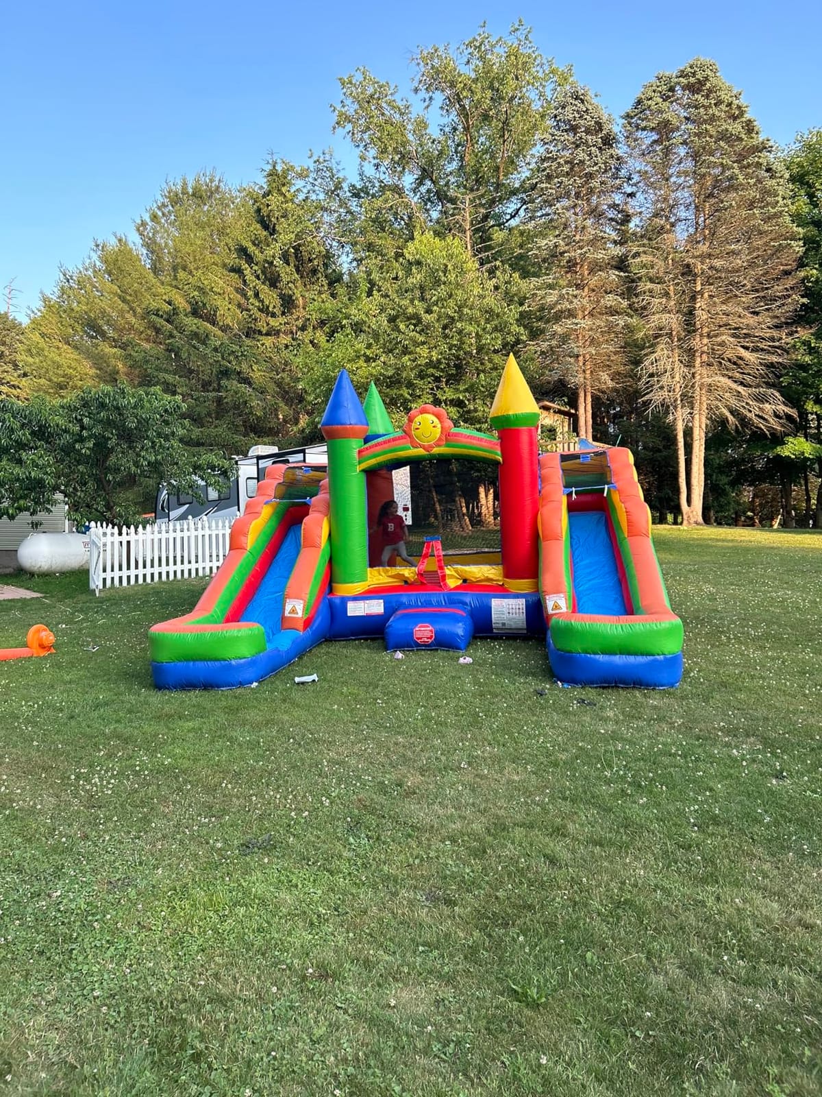 Crossover Tropical Double Water Slide Bounce House Combo, 16.5 x 15 x 11 Foot, PVC Vinyl Inflatable Bouncy House for Kids, Wet or Dry Slides, with Stakes, Storage Bag and 1 HP Blower customer photo 2