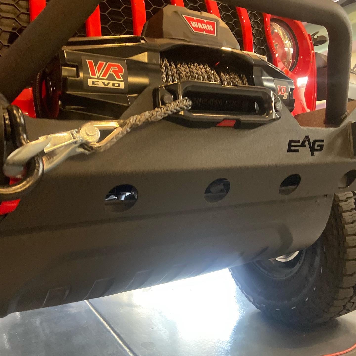 WARN VR EVO 10-S Electric 12V Winch 10,000 lb Pull Capacity - Synthetic Rope, IP68 Waterproof, High-Performance, Off-Road Recovery, Winch for Jeeps, SUVs, and Light Trucks customer photo 1