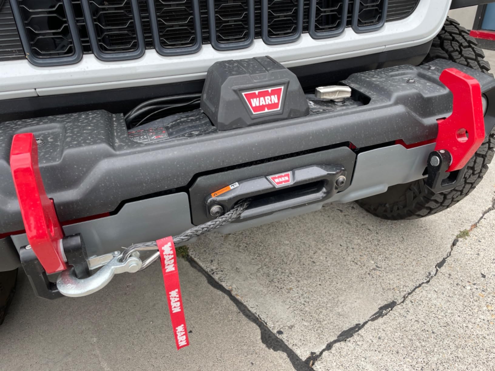 WARN VR EVO 10-S Electric 12V Winch 10,000 lb Pull Capacity - Synthetic Rope, IP68 Waterproof, High-Performance, Off-Road Recovery, Winch for Jeeps, SUVs, and Light Trucks customer photo 2