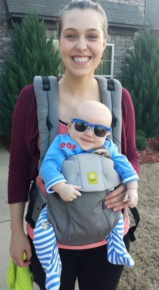 LÍLLÉbaby Complete All Seasons Ergonomic 6-in-1 Baby Carrier Infant to Toddler with Lumbar Support (7-45 Pounds), 360 Degree Baby Wearing & Multi-Position, Inward & Outward Facing (Chambray) customer photo 1