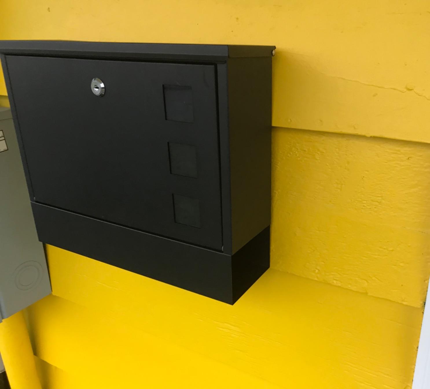 Locking Mailbox Wall Mount for Outside - Jssmst Mailboxes with Key Lock for Front Door Fence, Large Capacity Letter Box, 14.3 x 4.1 x 11.8 Inch, Black, SM-HPB911BN customer photo 2