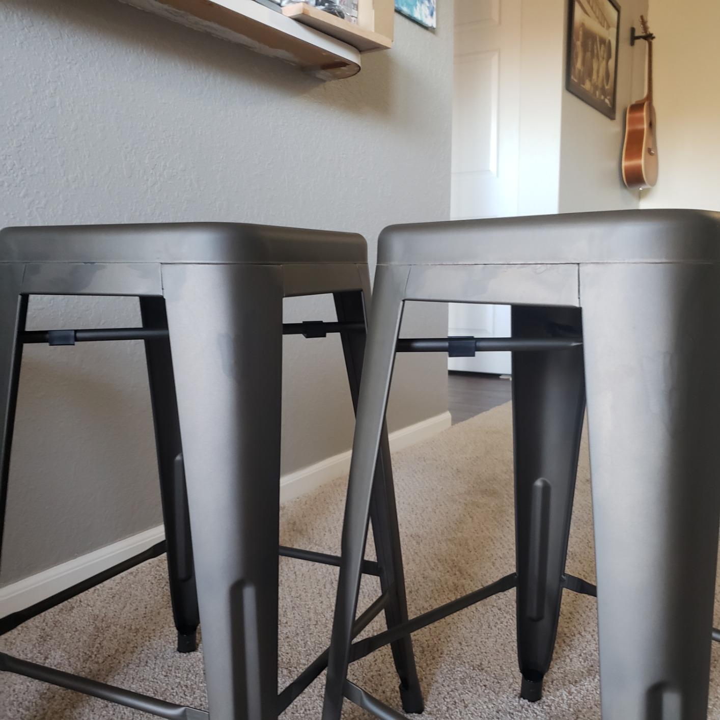 FDW Metal Bar Stools Set of 4 Counter Height Bar Stools 24 Inches Industrial Bar Chairs Patio Stool Stackable Backless Stool (Bronze, 24