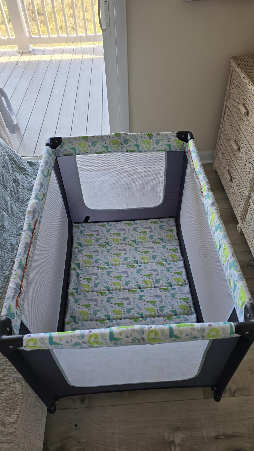 Dream On Me Zodiak Portable Playard, Compact for Travel, Carry Bag, Black customer photo 2