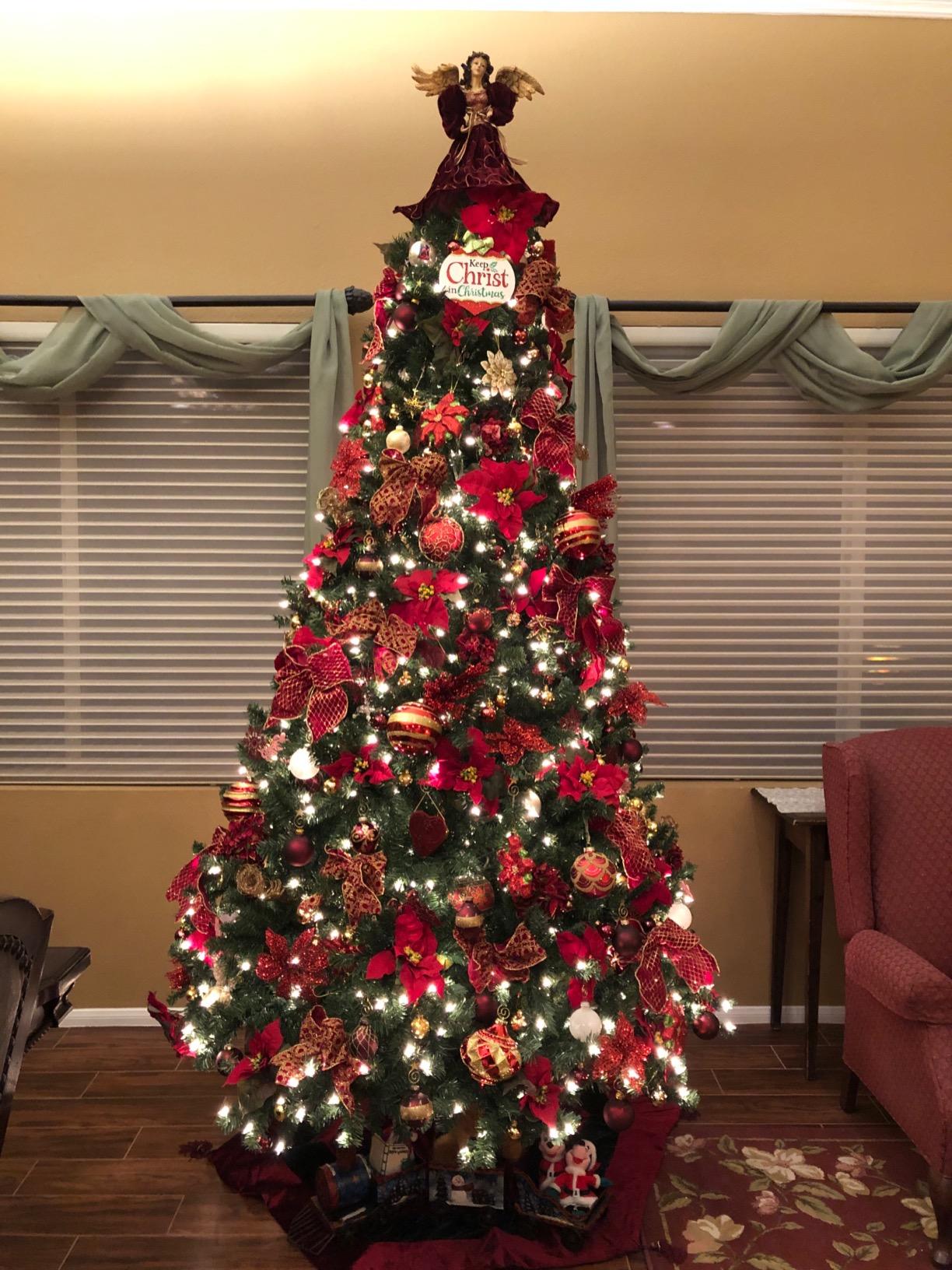 Best Choice Products Artificial Christmas Tree, 6ft Premium Pre-Lit Realistic Spruce Holiday Decor w/Dense Branches, Metal Base - Green Spruce customer photo 2