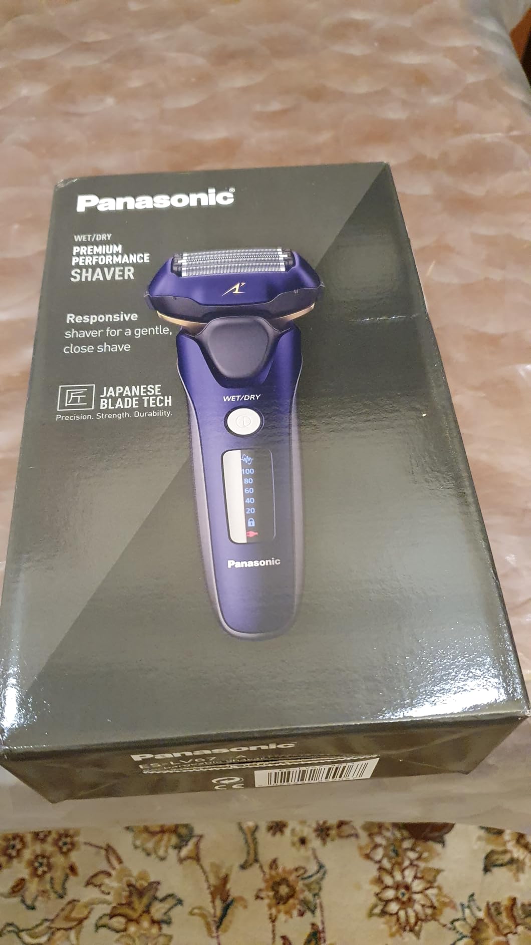 Panasonic ES-LV67-A803 Wet and Dry Shaver, 5 Shaving Heads with Linear Motor, Including Hair Trimmer, Navy Blue customer photo 1