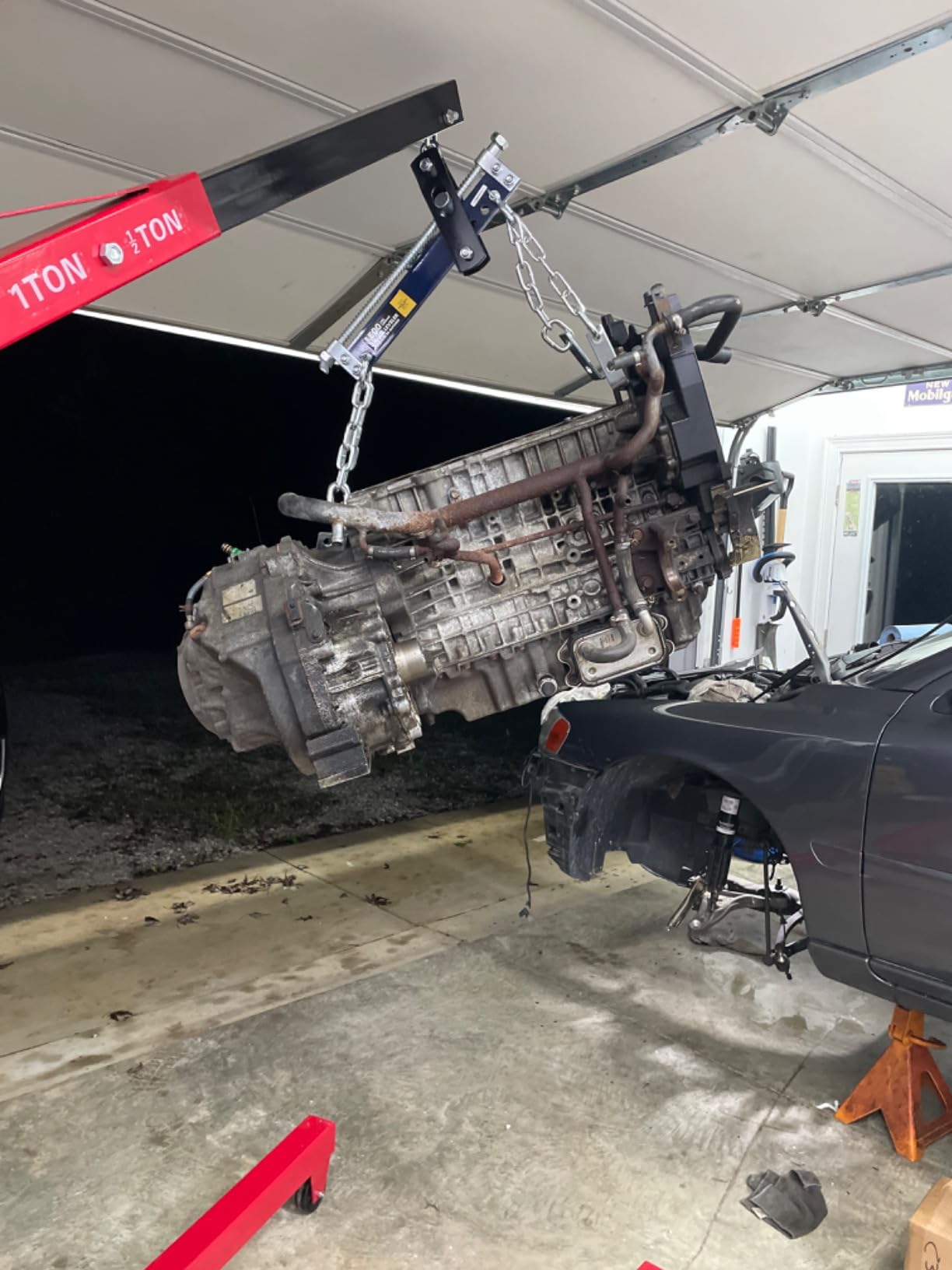2 Ton Hydraulic Engine Hoist Crane, Folding Heavy-Duty Cherry Picker | 4400LBS Engine Hoist with 6 Locking Wheels & 4 Boom Positions for Truck SUV Engines Garage Workshop customer photo 1