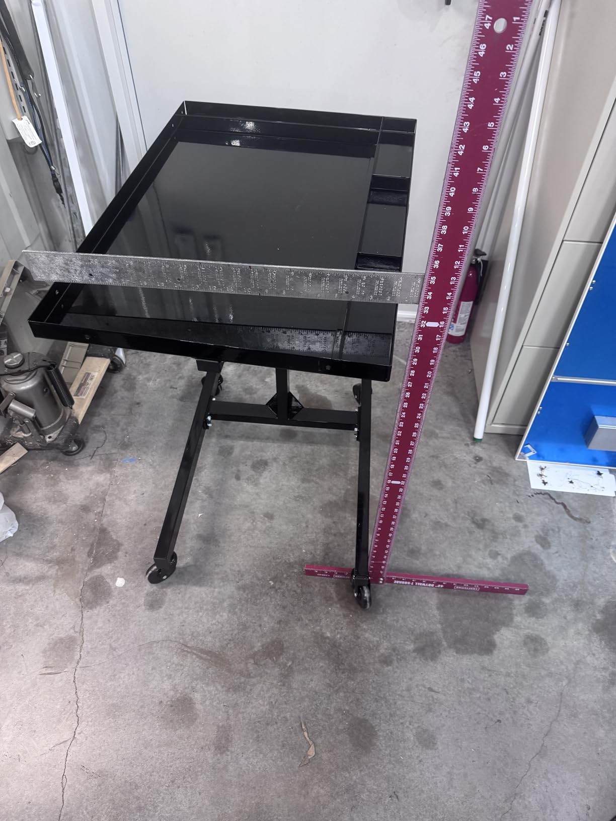 GEARWRENCH Adjustable Height Mobile Work Table 35 To 48