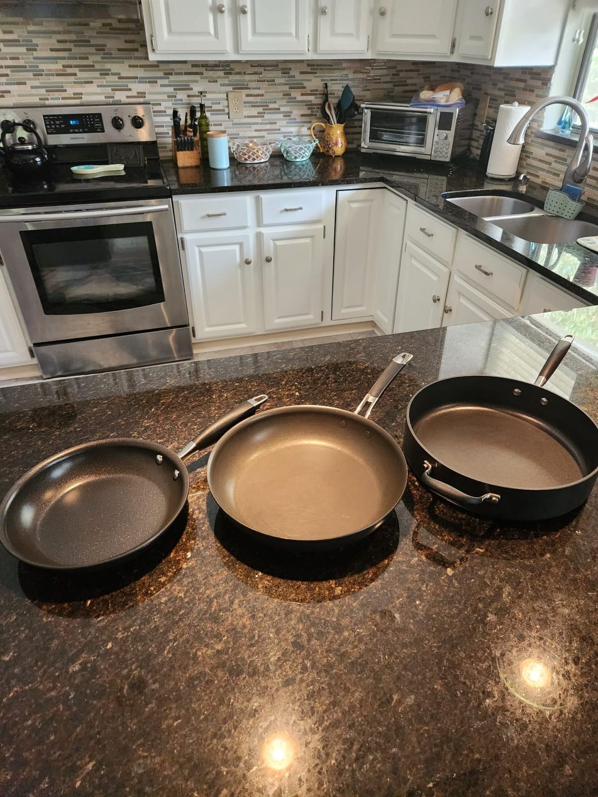 Anolon Advanced Home Hard Anodized Nonstick Frying Pan, 8.5 Inch - Small Non Stick Egg Pan, Durable Nonstick Skillet - Moonstone customer photo 2