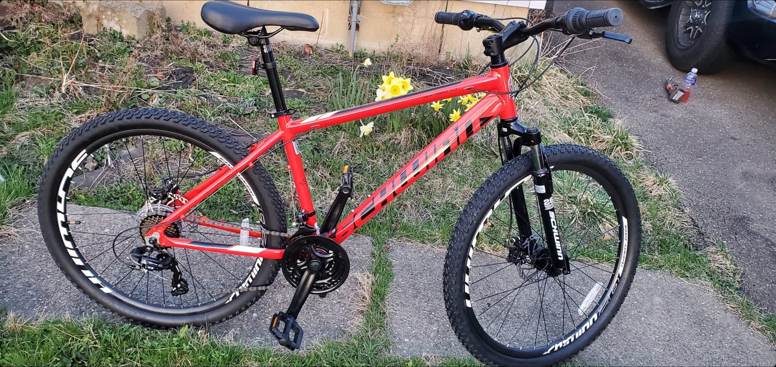 Schwinn High Timber Mountain Bike for Adult Youth Men Women Boys Girls, 24 to 29-Inch Wheels, 7 or 21-Speeds, Front Suspension, Aluminum and Steel Frame Options customer photo 1