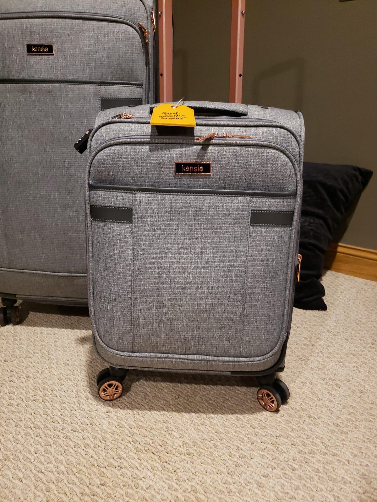 kensie Hudson Softside 3-Piece Spinner Luggage Set, Heather Gray customer photo 2