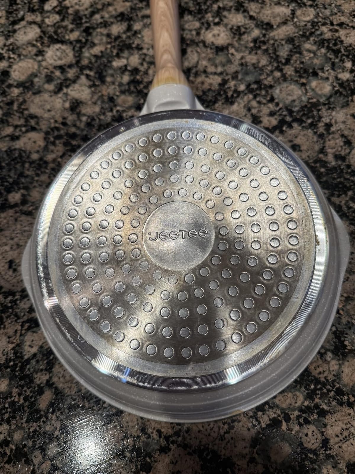 JEETEE 8 Inch Nonstick Frying Pan Easy Clean Small Egg Pan Skillet | Even Heating All Stove Compatible, Dual Spouts, PFOA PFOS Free, Cool Ergonomic Handle, Non Stick Omelet Cooking Fry Pan, Grey customer photo 2