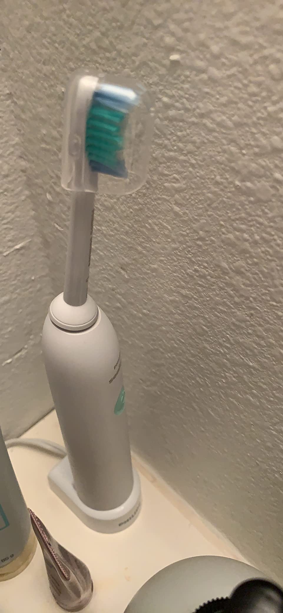 Philips Sonicare DailyClean 1100 Rechargeable Electric Power Toothbrush, White, HX3411/04 customer photo 1