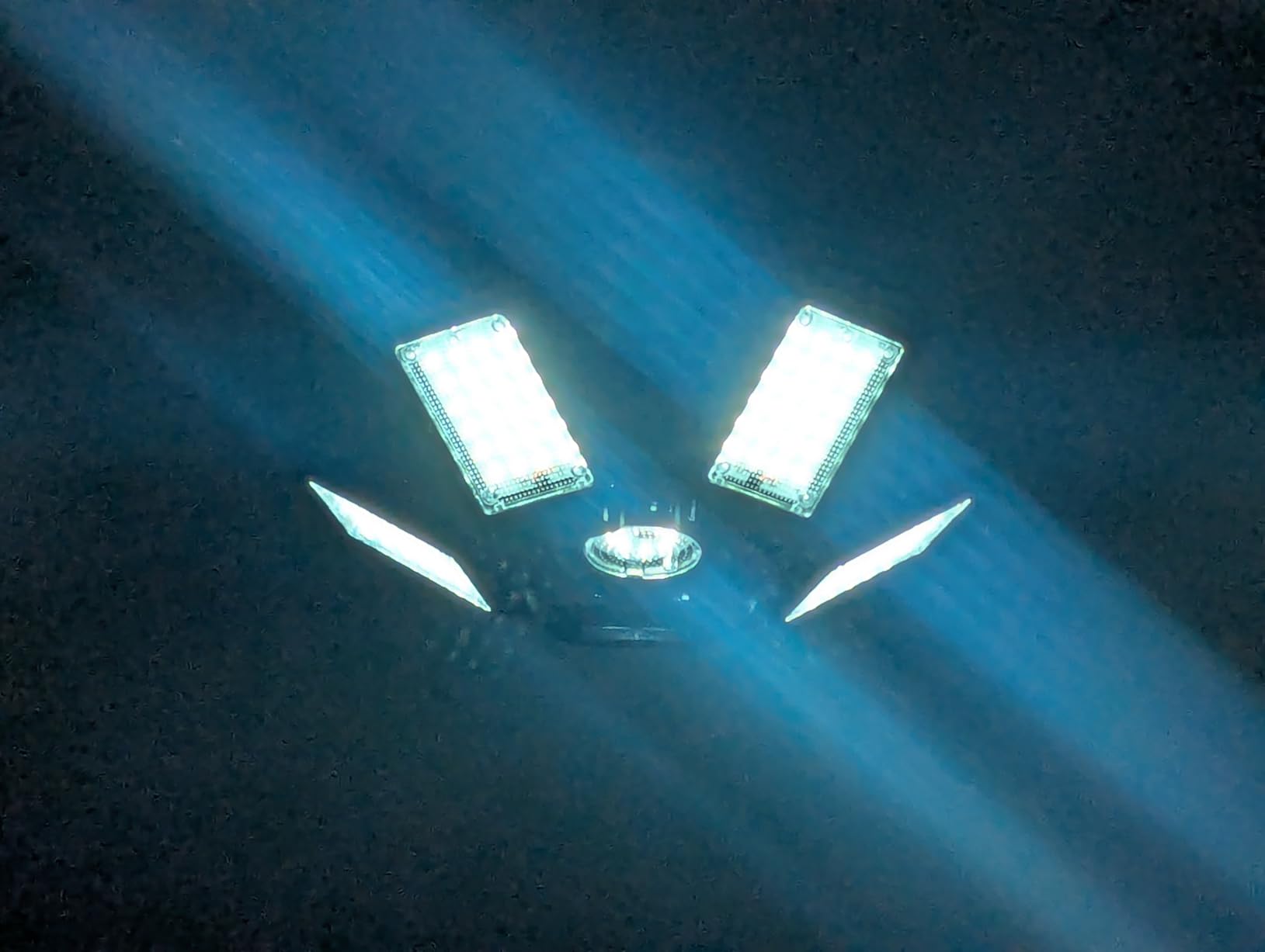 Luyata LED Garage Lights 2 Pack, 180W 18000LM 6500K Ceiling LED Shop Light, Super Bright Led Lighting, 5+1 Deformable Panels, Screw in Led Light, For Garage Workshop Basement Support E26/E27 Socket customer photo 2