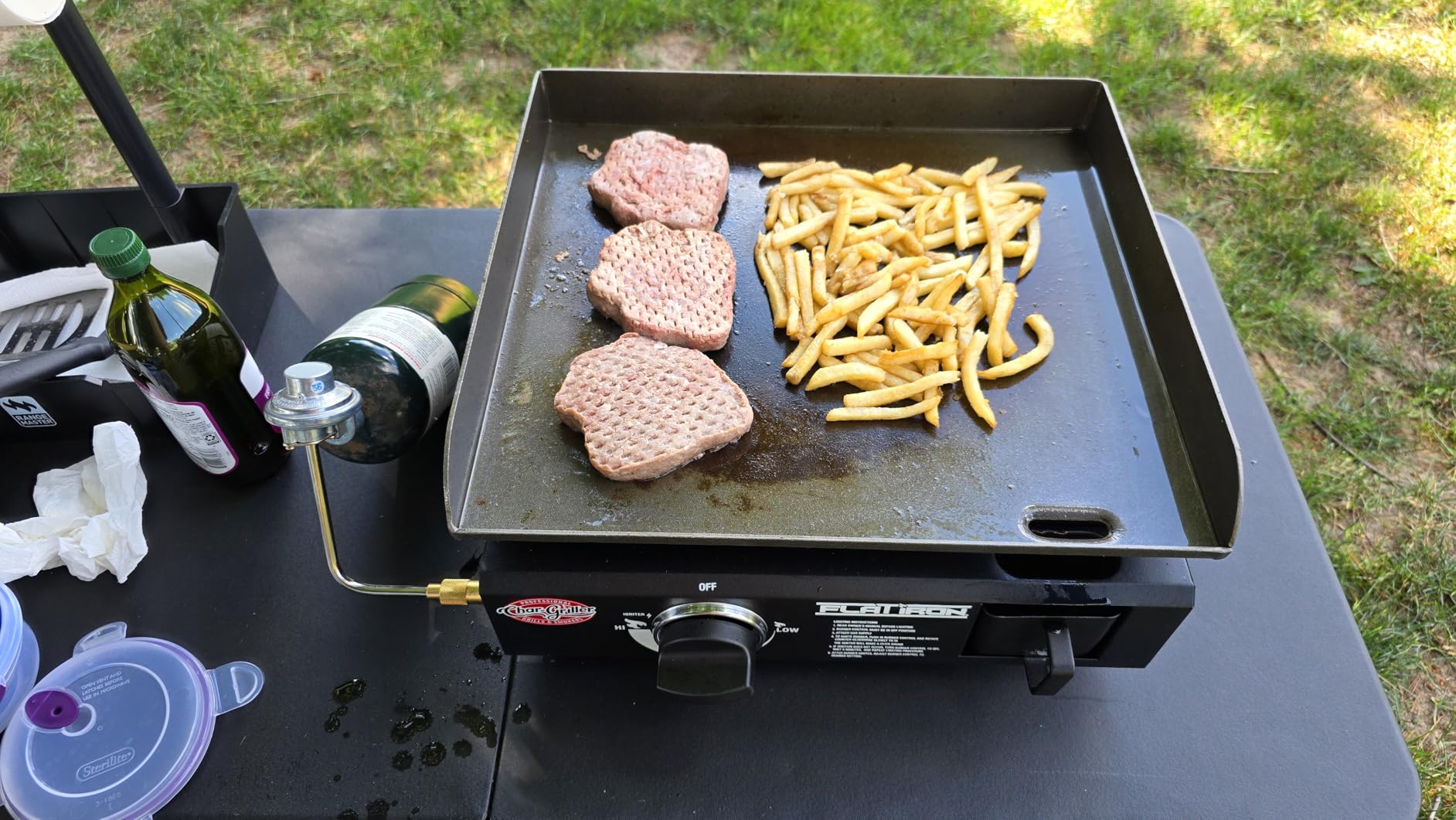 Char-Griller Flat Iron 1-Burner Portable Propane Gas Flat-Top Griddle with Steel Griddle Top, Includes Electronic Ignition, 265 Cooking Square Inches in Black, Model E8217 customer photo 1