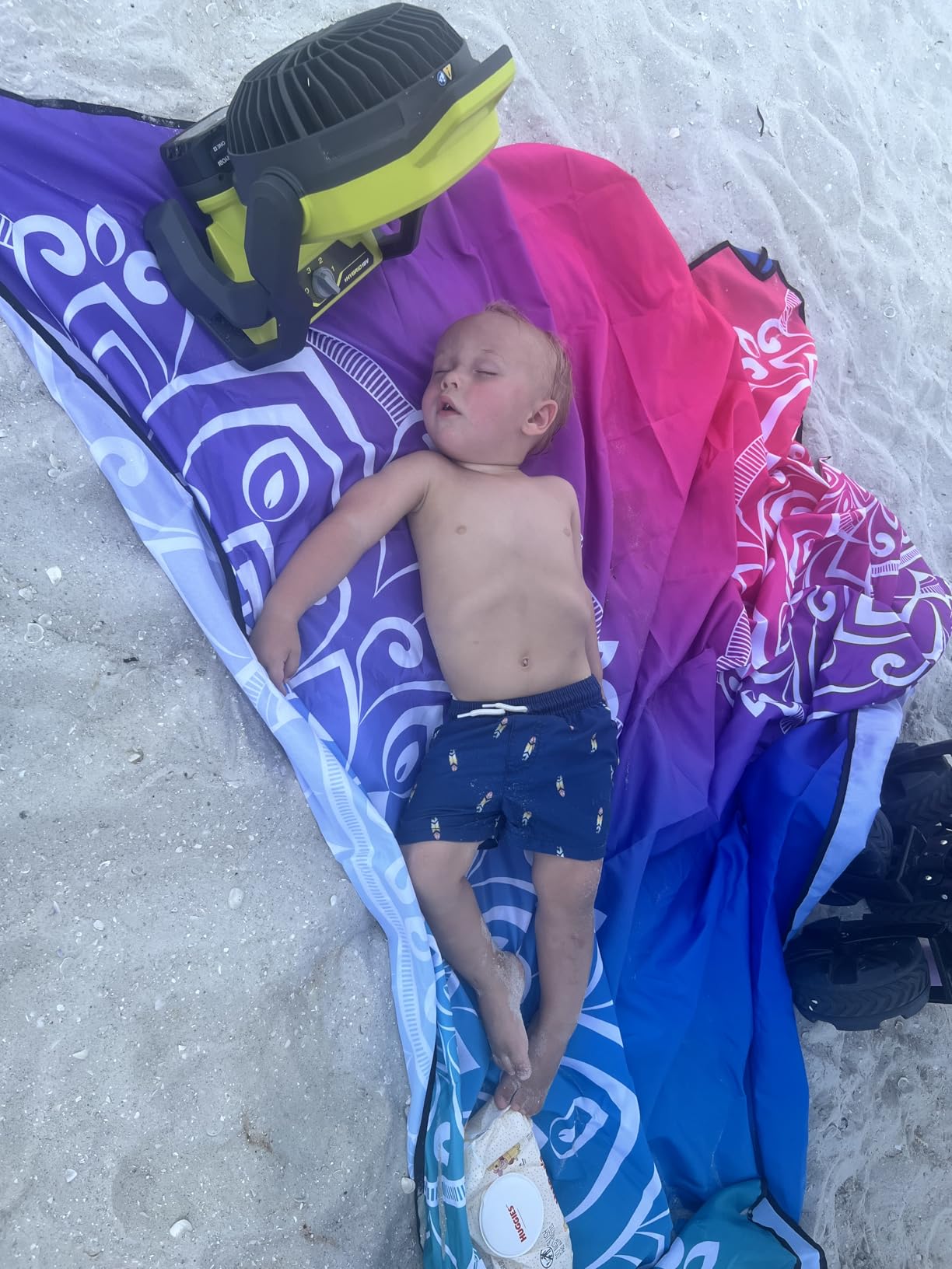 WIWIGO Beach Blanket Mat Waterproof Sandproof for 2-8 Adults Quick Drying | Extra Large Windproof Sand Outdoor Blanket for Travel Camping Hiking Picnic Festival, Family Vacation Accessories Must Have customer photo 1