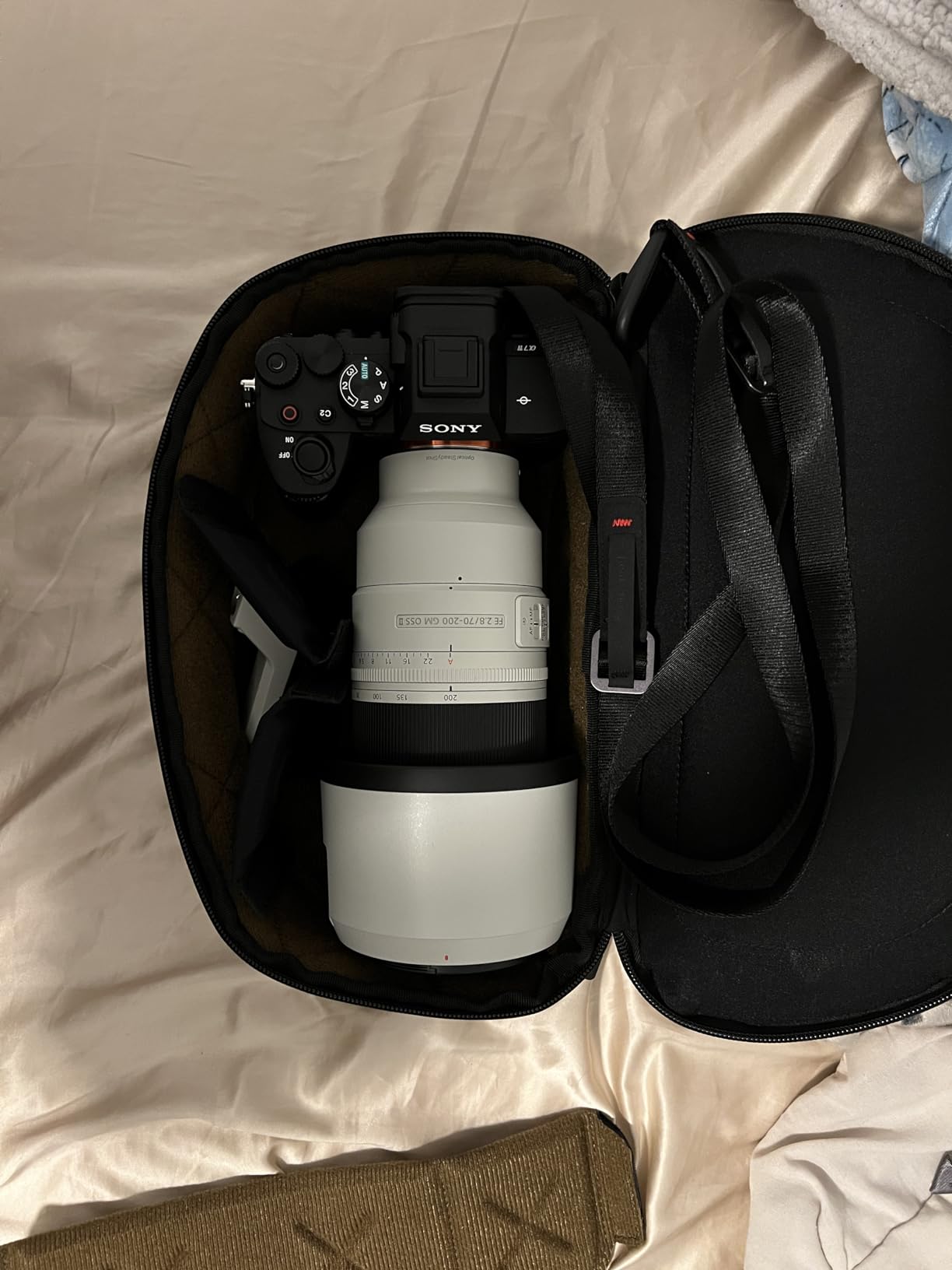 NOMATIC McKinnon Camera Cube - Travel Camera Pack by Peter McKinnon for Photographers, DSLR Camera Backpack for Men and Women customer photo 2