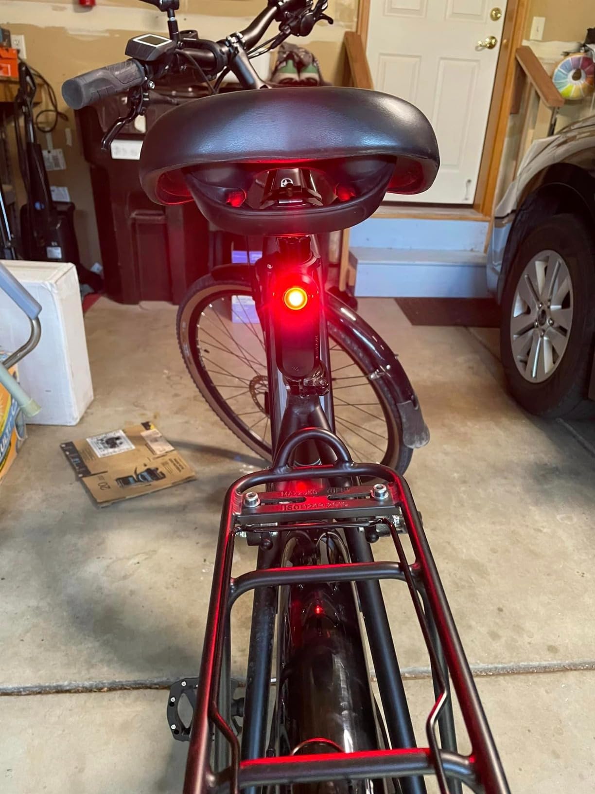 Garmin Varia RTL515, Cycling Rearview Radar with Tail Light, Visual and Audible Alerts for Vehicles Up to 153 Yards Away - 010-02376-00 customer photo 2