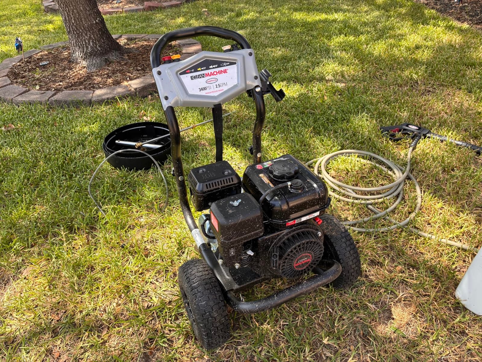 Simpson Clean Machine 3400 PSI Gas Pressure Washer, 2.5 GPM, CRX engine, AAA Axial Cam Pump, 25' Hose, 5 Nozzles, Low-profile Frame customer photo 1