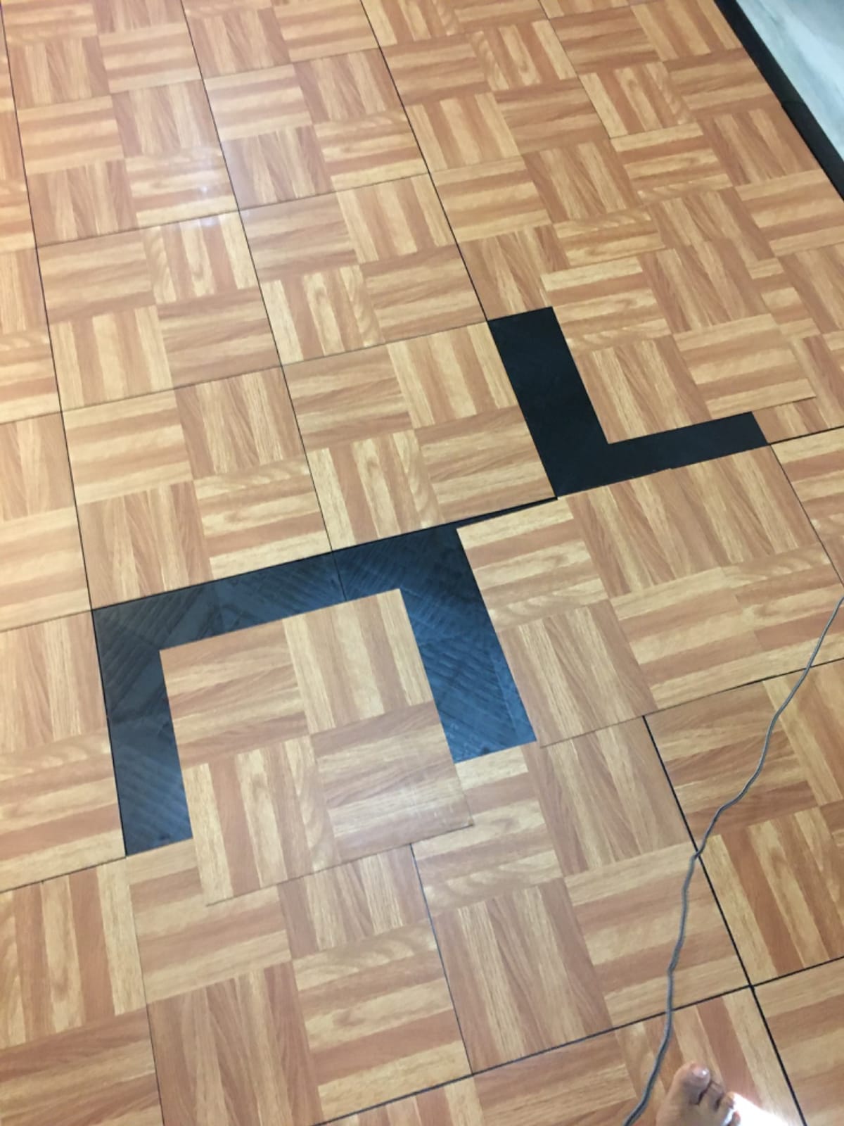 Portable Dance Floor, Interlocking Dance Floor Tiles, Lightweight Plastic Modular Kit (3' X 3'), Light Maple Finish, 21 Piece (9 Sq Ft) customer photo 1